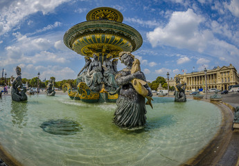 Fototapeta na wymiar Fountain at Place de la Concord in Paris
