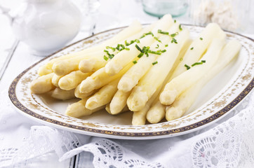 Weißer Spargel