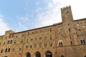 Volterra, palazzi di Piazza dei Priori