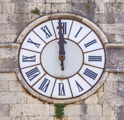 Schlag Zwölf,  Uhr, Toskana