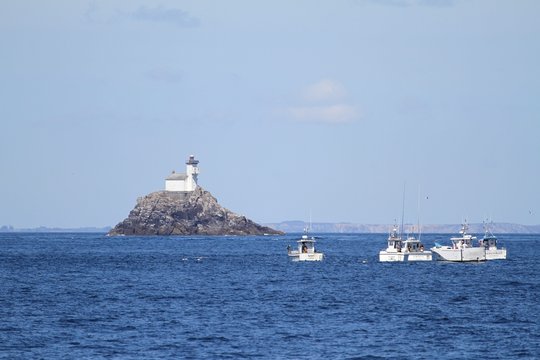 phare de tevennec,pointe du raz,bretagne