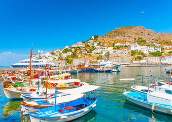 Fototapeta na wymiar The beautiful main port of Hydra island in Greece