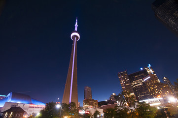CN Tower and Toronto skyline - TORONTO, CANADA - MAY 31, 2014 - obrazy, fototapety, plakaty