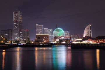 Naklejka premium View of marina bay at night in Yokohama City