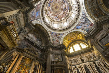 Fototapeta na wymiar interiors of The Duomo, cathedral of Naples, campania, Italy