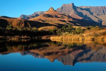 Foto op Canvas Sandstone mountains and reflection, Royal Natal National Park © EcoView