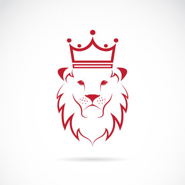 Vector image of an lion crowned