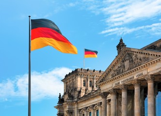 Fototapeta na wymiar Flagge und Reichstag