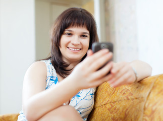 ordinary woman sends SMS