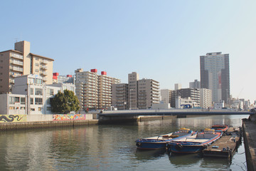 Fototapeta na wymiar 大阪市内風景