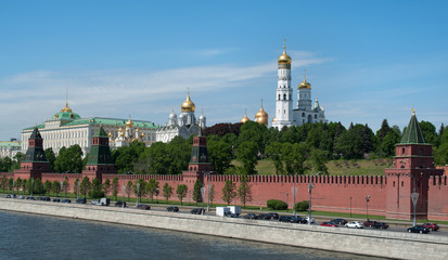 Obraz premium Moscow, Russia. The Grand Kremlin Palace and Kremlin wall