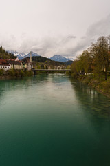 Alpen und Fluss Lech in F&uuml;ssen im Ostallg&auml;u