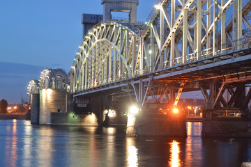 Obraz premium Finland Railway Bridge at night