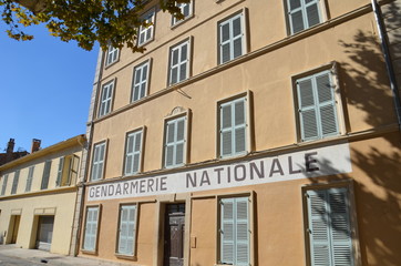Fototapeta na wymiar Gendarmerie nationale de Saint Tropez