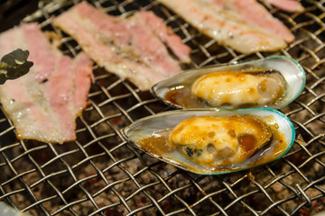 mussel and bacon grill charcoal
