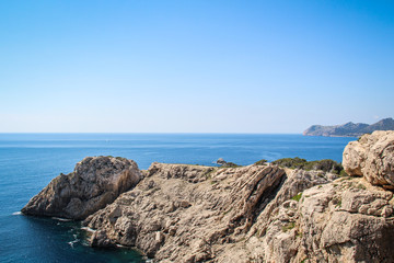 Fototapeta na wymiar Klippen im Mittelmeer