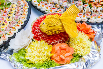 Fruit and vegetable carving