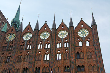 Fototapeta na wymiar Stralsunder Rathaus - Schaufassade