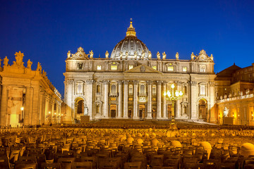 Fototapeta na wymiar Basilica di San Pietro in Vatican, Rome, Italy