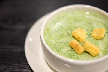 Cream soup with dried crusts
