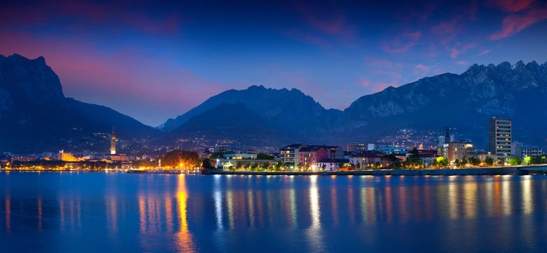 Night panorama of the city Lecoo.