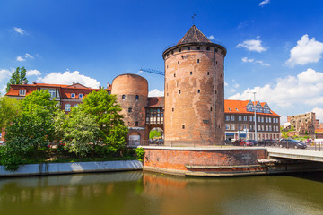 Fototapeta premium 15th century fortificated gate to the old town of Gdansk