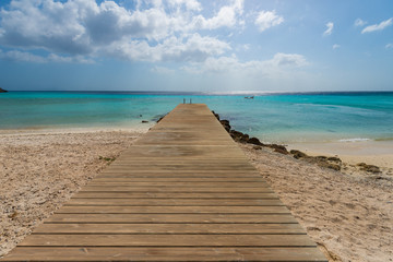 Fototapeta premium pomost do morza na Curacao 3