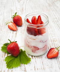 Yogurt with strawberries