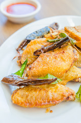 Fried chicken wings