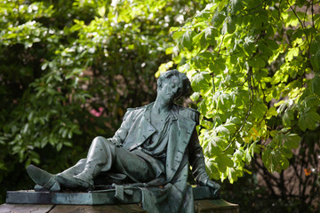 Fototapeta premium Polish soldier in the garden of the castle in Montresor.