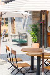 restaurant outdoor table tuscany style