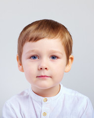 portrait of cute kid boy, four years old © Olesia Bilkei