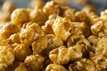 Homemade Golden Caramel Popcorn