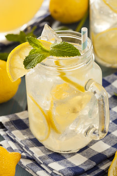 Homemade Refreshing Yellow Lemonade