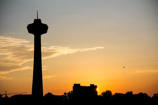 Niagara Falls Sunset Skylon Tower