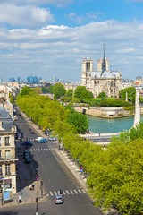 notre dame und la défense