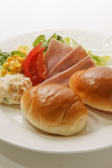 朝食