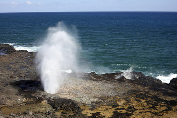 Fototapeta na wymiar Pacific Ocean Spouting Horn, Hawaii