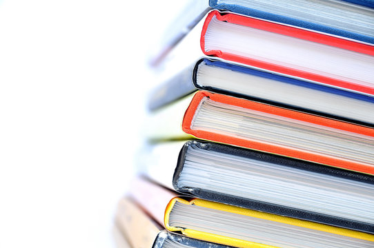 Stapel B&uuml;cher