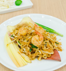 Pad thai