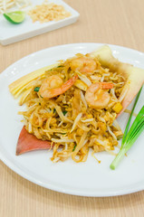 Pad thai