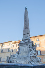 Fototapeta na wymiar Obelisk na Piazza della Rotonda w Rzymie, Włochy