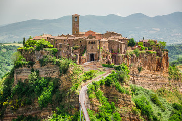 Fototapeta na wymiar Widok starego miasta Bagnoregio