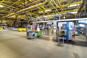 Verpackungsmaschine in Grosdruckerei // High Tech fabrication