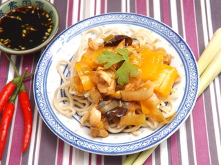 Chinapfanne mit Nudeln