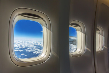 飛行機の窓