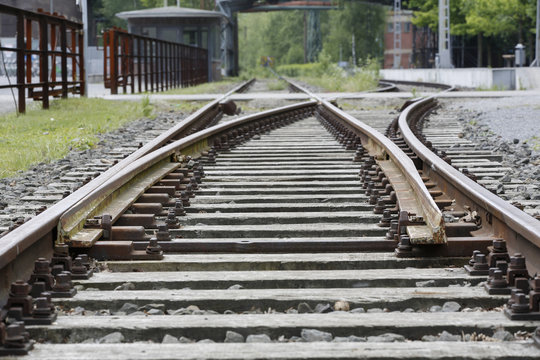 Bahngleis an einer Haltestelle, Nahaufnahme