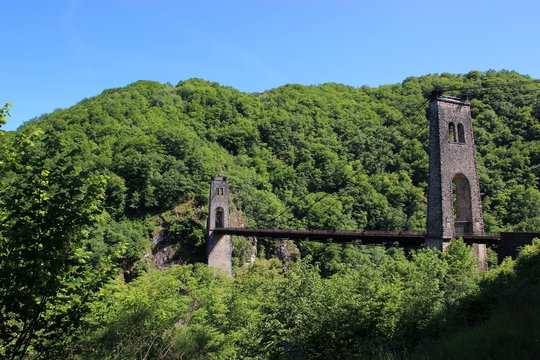 Viaduc des rochers-noirs (Corrèze)