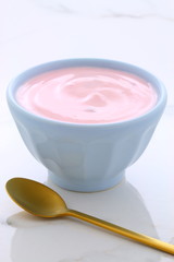 Berries french style yogurt