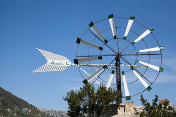 Fototapeta premium Windmühlen auf Mallorca